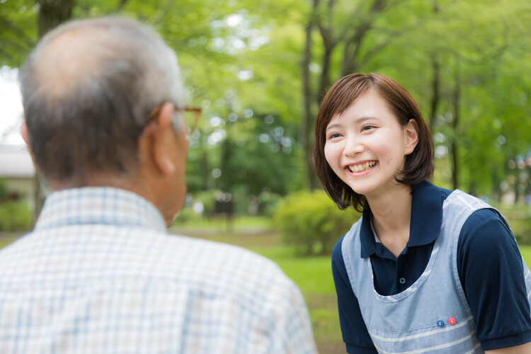 介護福祉士とは？介護の詳しい内容を知りたい！