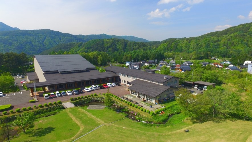 【介護老人福祉施設　ジョイフル名駅】　　　　　　　　　　　　　　　　　　　　　　　　　　　　　　　　　　　　　　　木曽駒高原の美しい自然　心満たされる時間