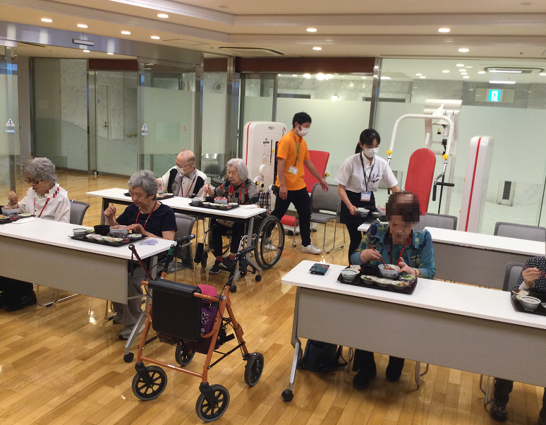 【サンサンリゾート新栄】豪華海鮮丼＋運動イベント開催！