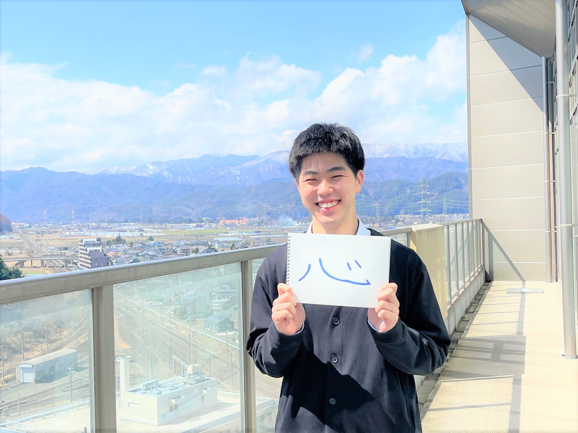 2025年度　新人職員さんにインタビューです！