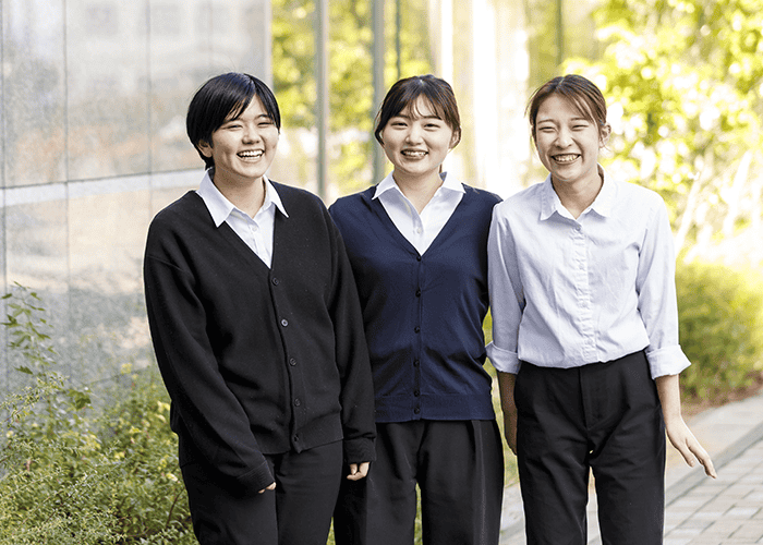 スタッフ達の笑顔2枚目