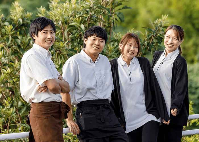 スタッフ達の笑顔3枚目