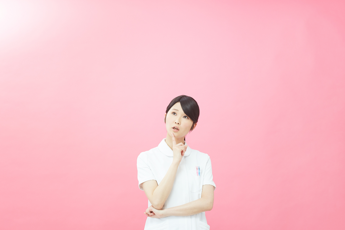 働きながら資格は取れる？『実務者研修』『介護福祉士』の取得サポート事例のサムネイル