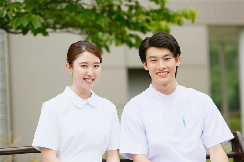 初任者研修後にできる仕事とは？未経験から始める介護職の第一歩のサムネイル